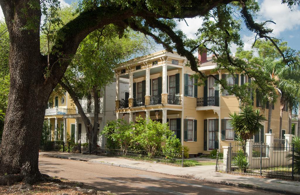 Hh Whitney House - A Bed & Breakfast On The Historic Esplanade Новый Орлеан Экстерьер фото