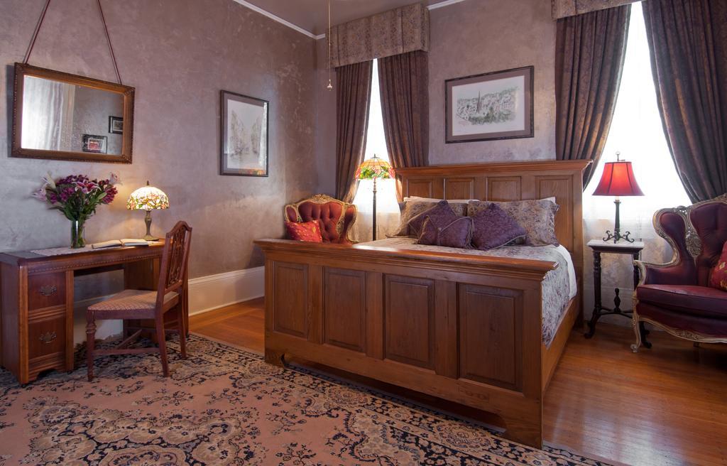 Hh Whitney House - A Bed & Breakfast On The Historic Esplanade Новый Орлеан Экстерьер фото